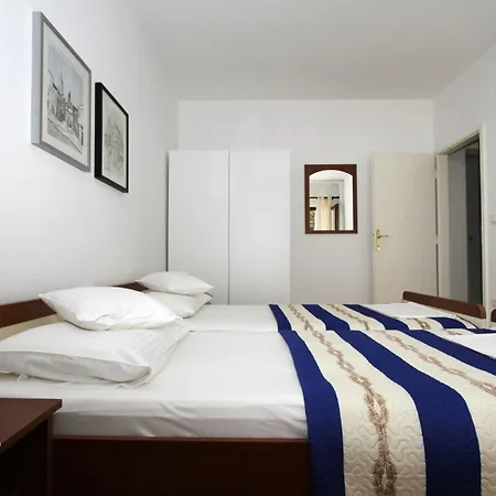 Apartments By The Sea Trogir - 11895 Room photo