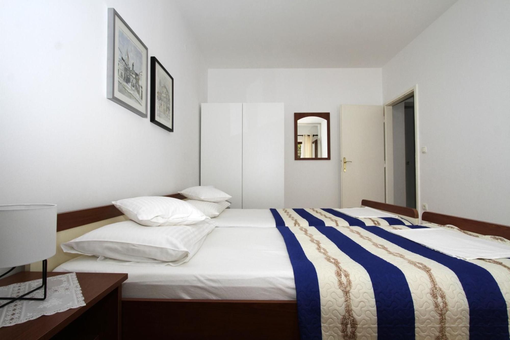 By The Sea - 11895 Apartment *